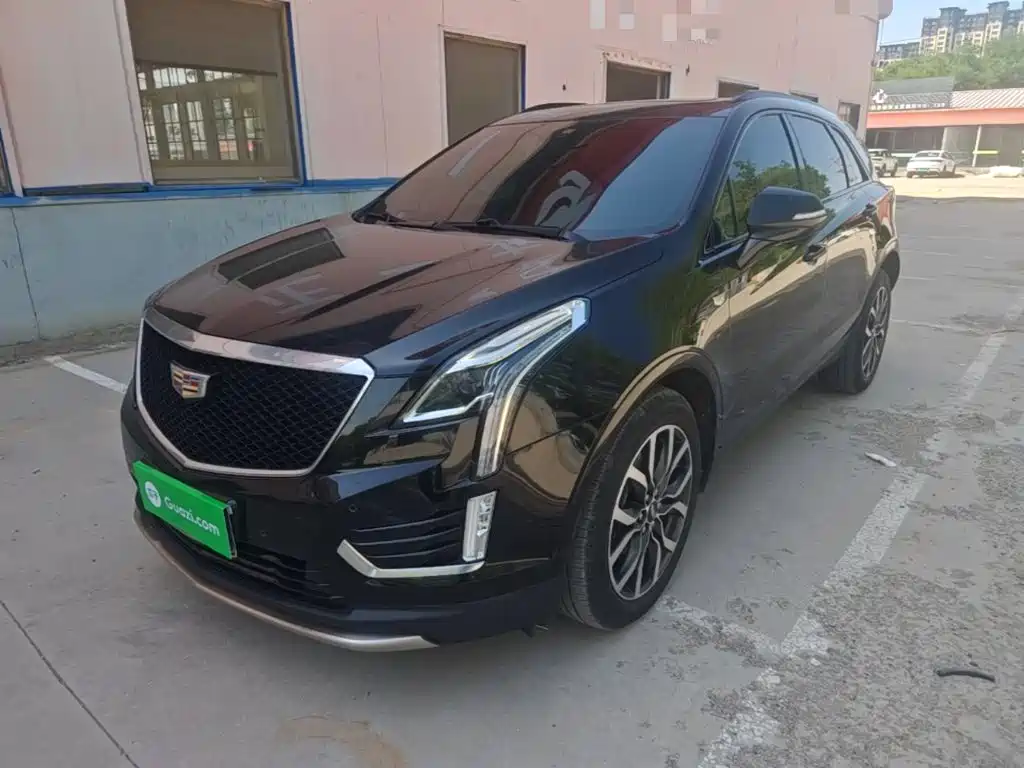 Cadillac XT5 2022 — фото 1