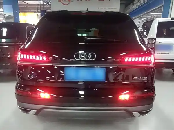 Audi Q7 2024