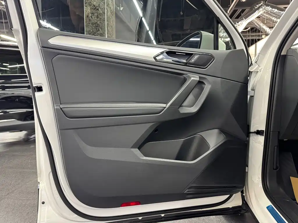 Volkswagen Tiguan L 2020
