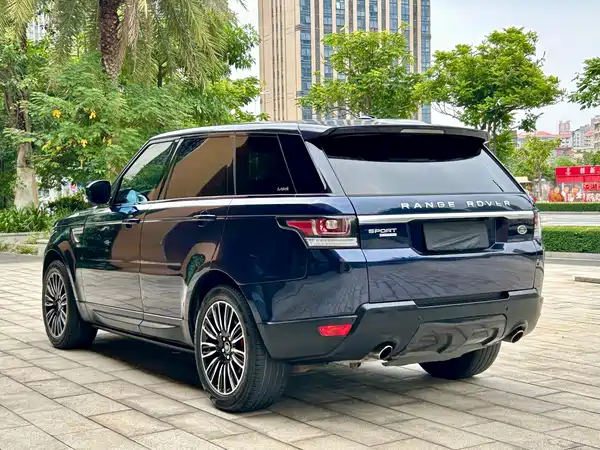 Land Rover Range Rover Sport 2015