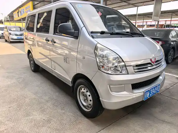 Wuling Rongguang 2018