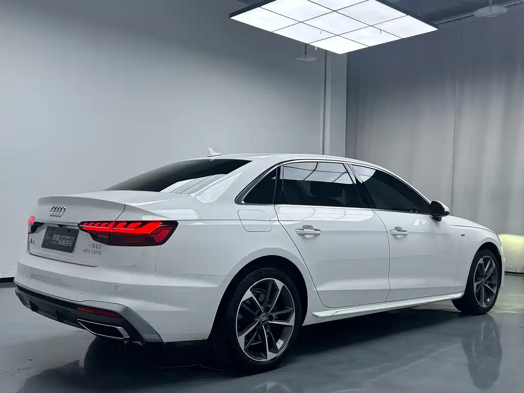 Audi A4L 2020 — фото 18