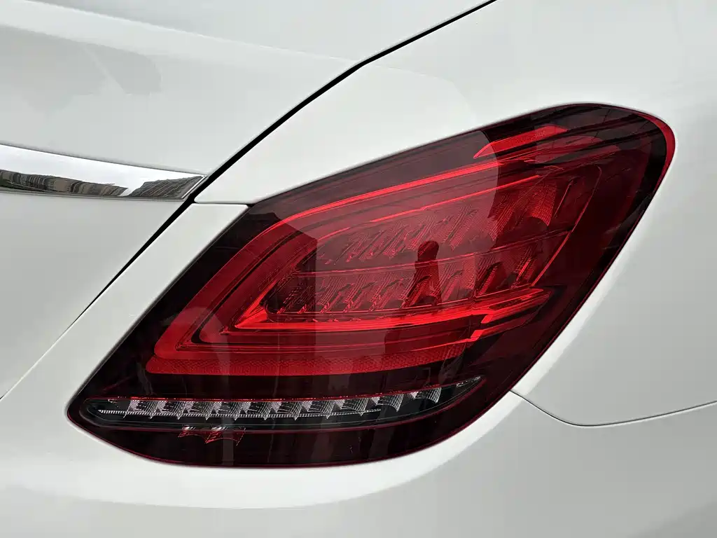 Mercedes-Benz C-Class 2020
