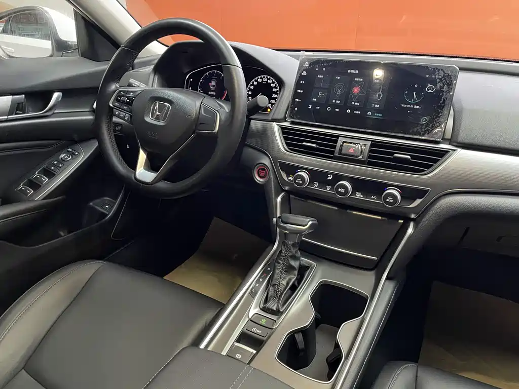Honda Accord 2023 — фото 12