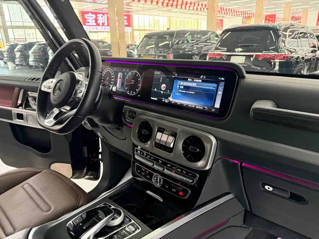 Mercedes-Benz G-Class 2023 — фото 11