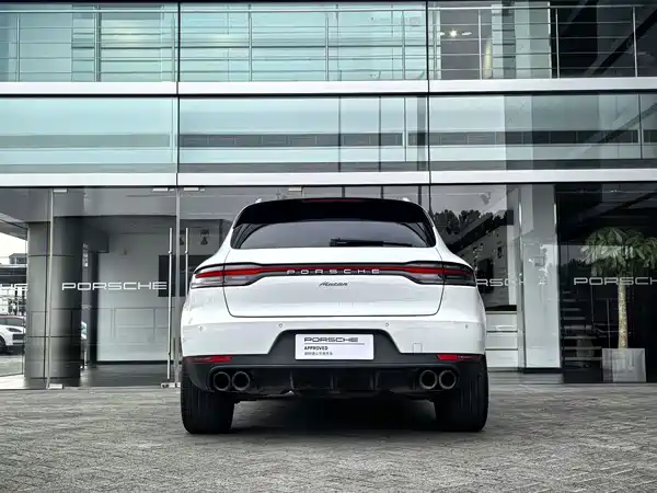 Porsche Macan 2021