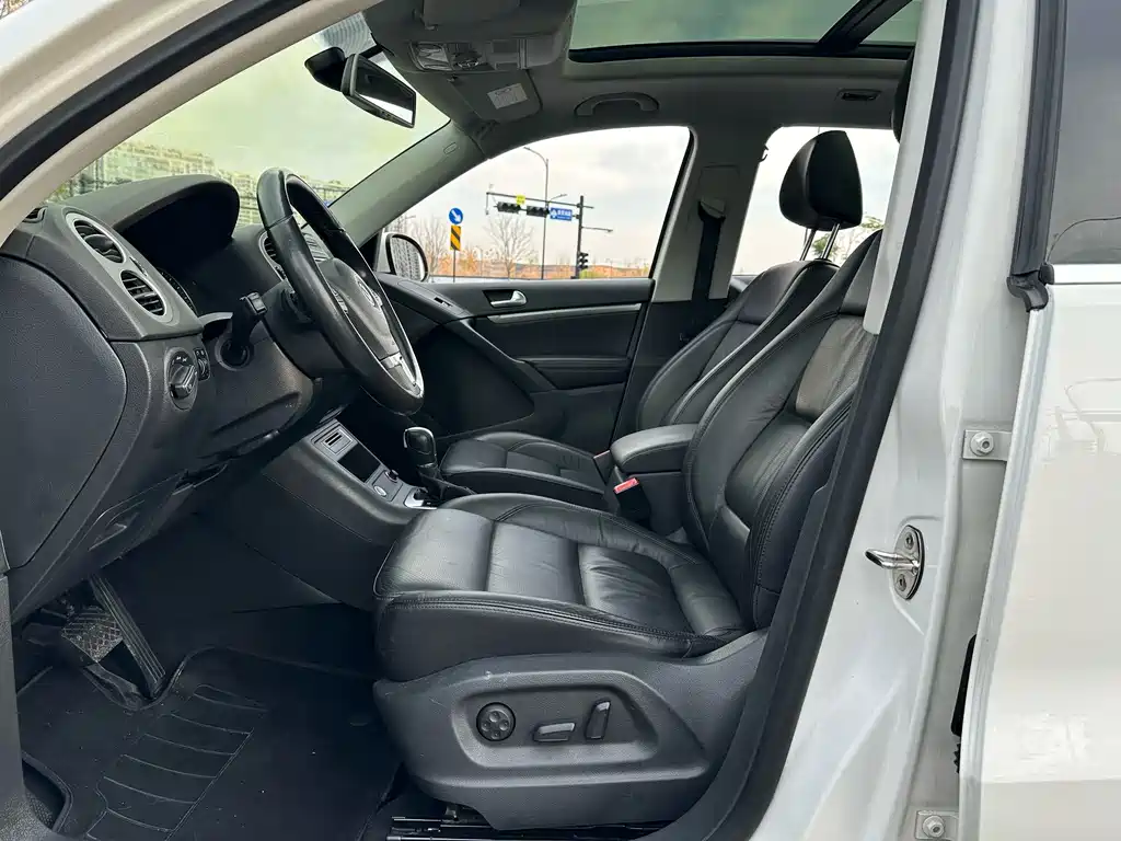 Volkswagen Tiguan 2015 — фото 8