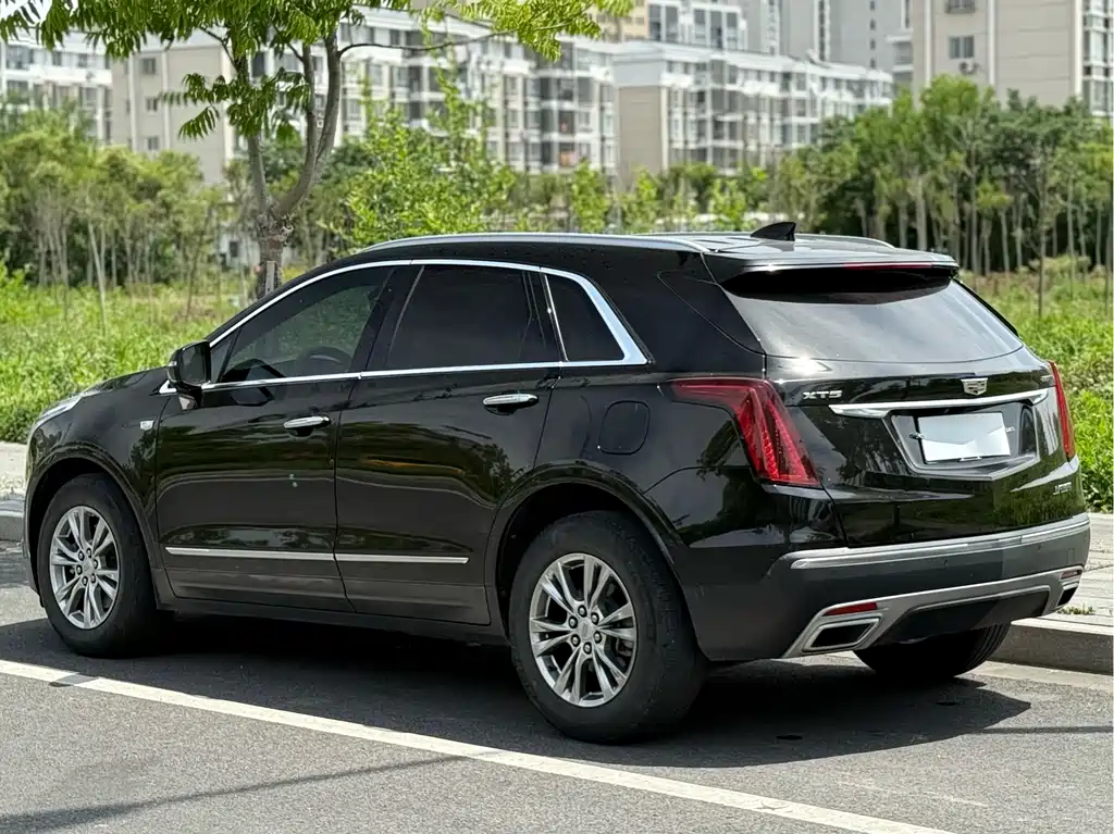 Cadillac XT5 2021 — фото 13
