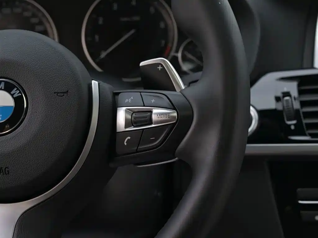 BMW X4 2017 — фото 13