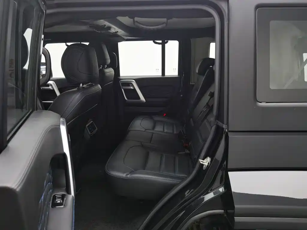 BAIC BJ40 2023 — фото 15