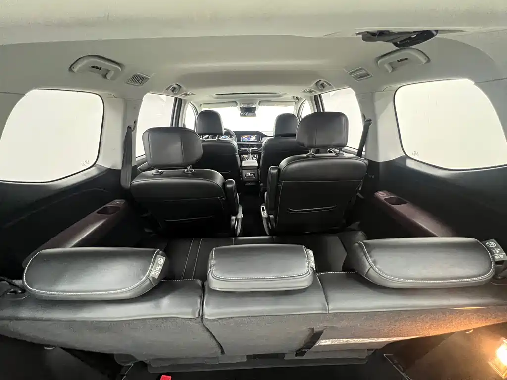GAC Motor Trumpchi M6 2021 — фото 11