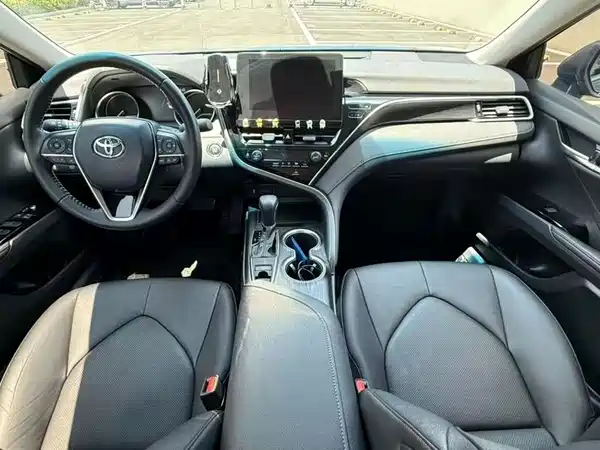 Toyota Camry 2022