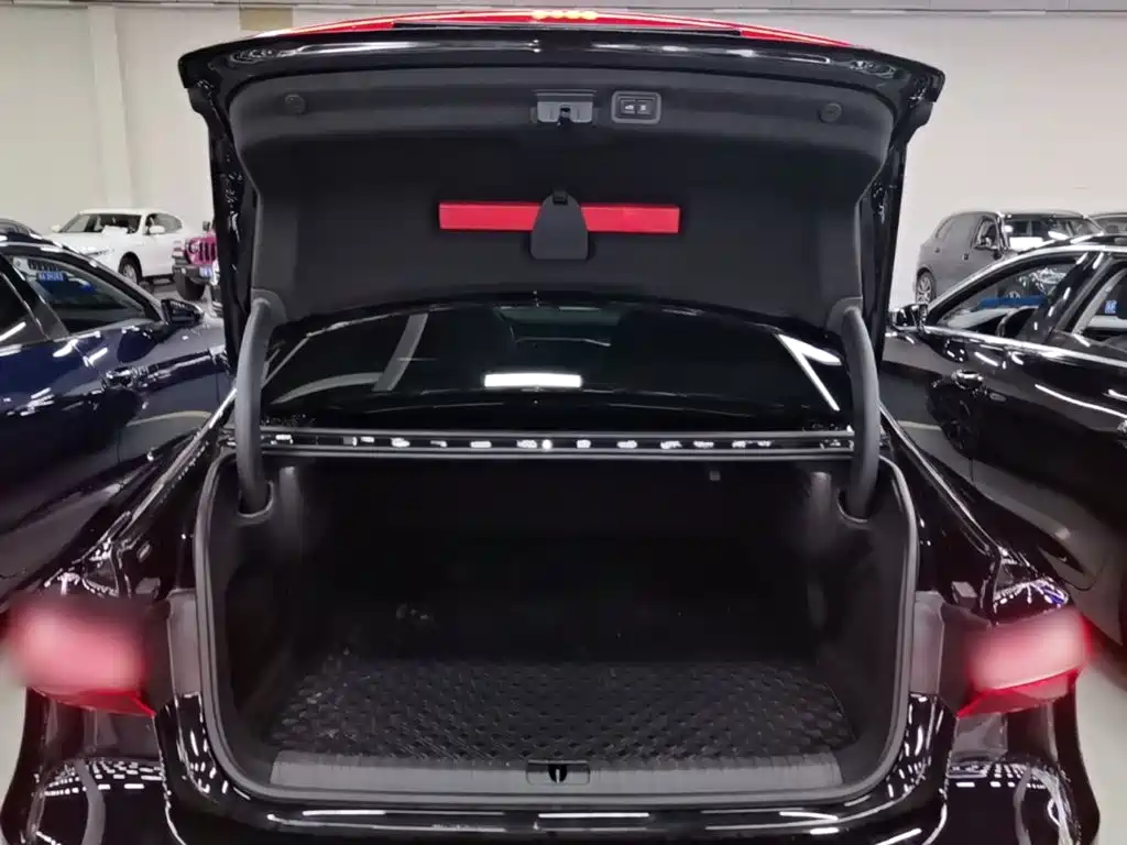 Audi A7L 2023 — фото 19