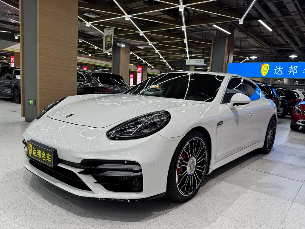Porsche Panamera 2012
