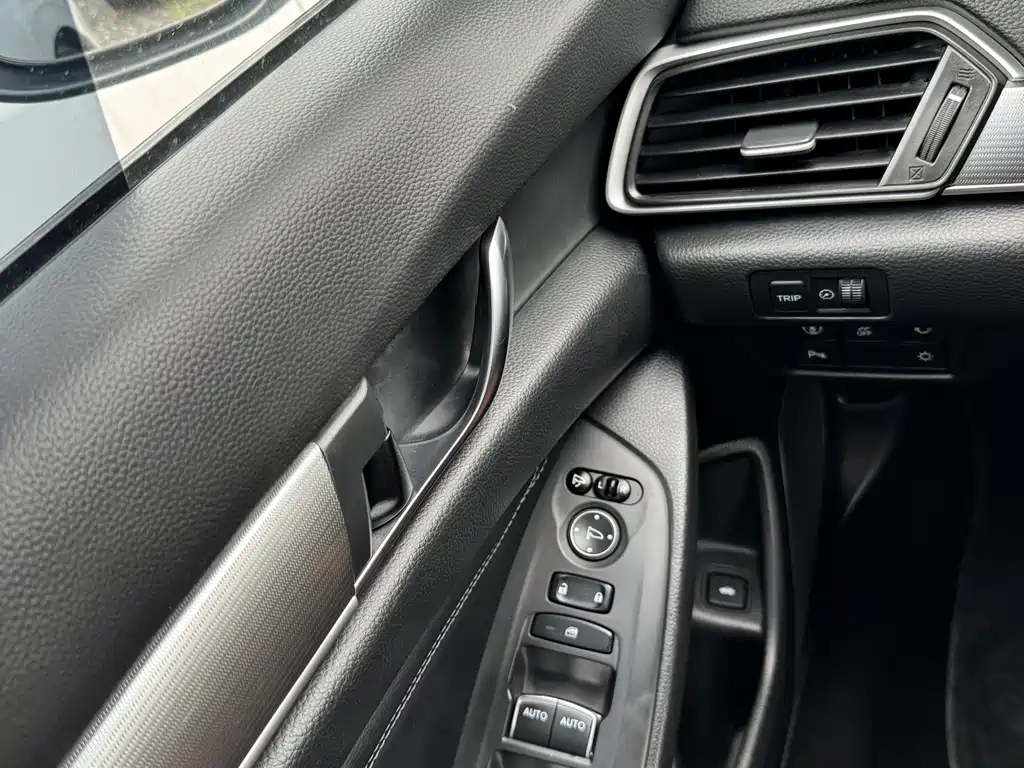Honda Accord 2020 — фото 9