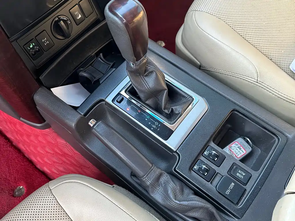 Toyota Prado 2016 — фото 10