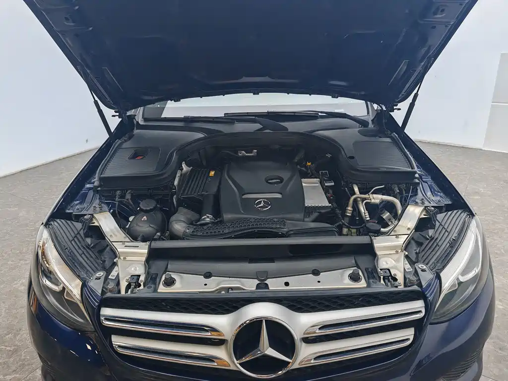Mercedes-Benz GLC 2018 — фото 13