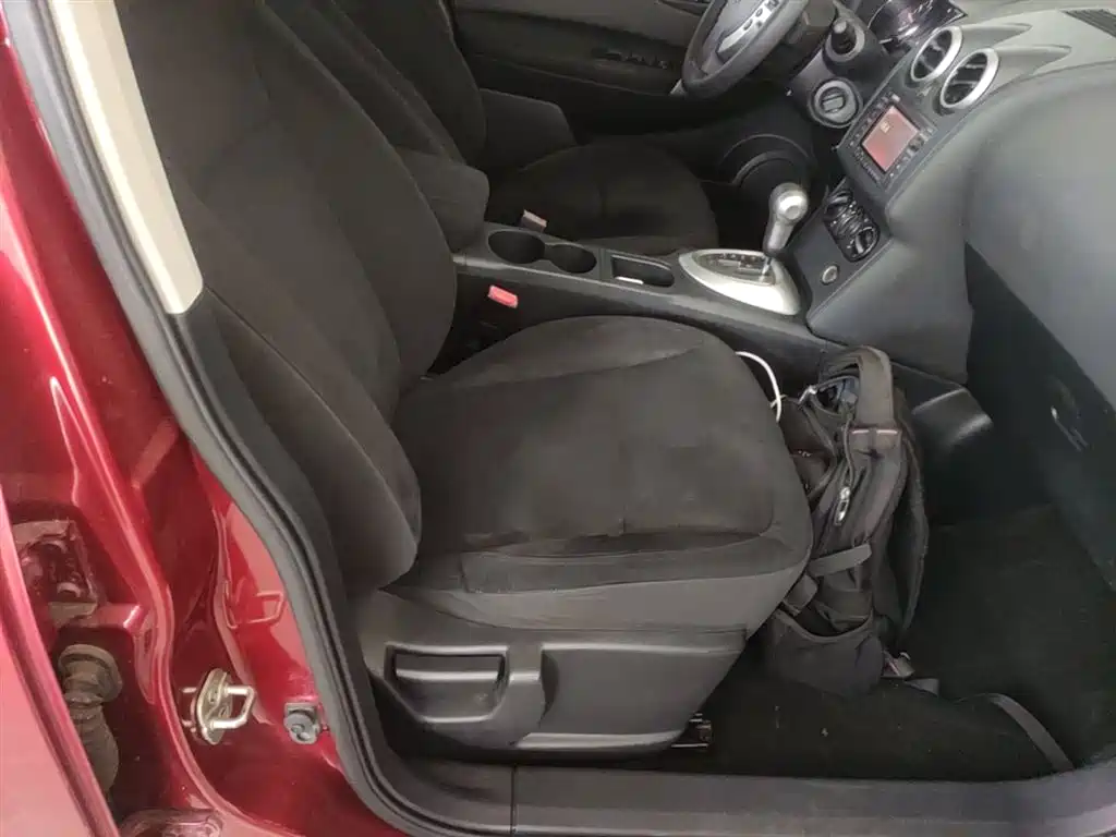 Nissan Qashqai 2015 — фото 25
