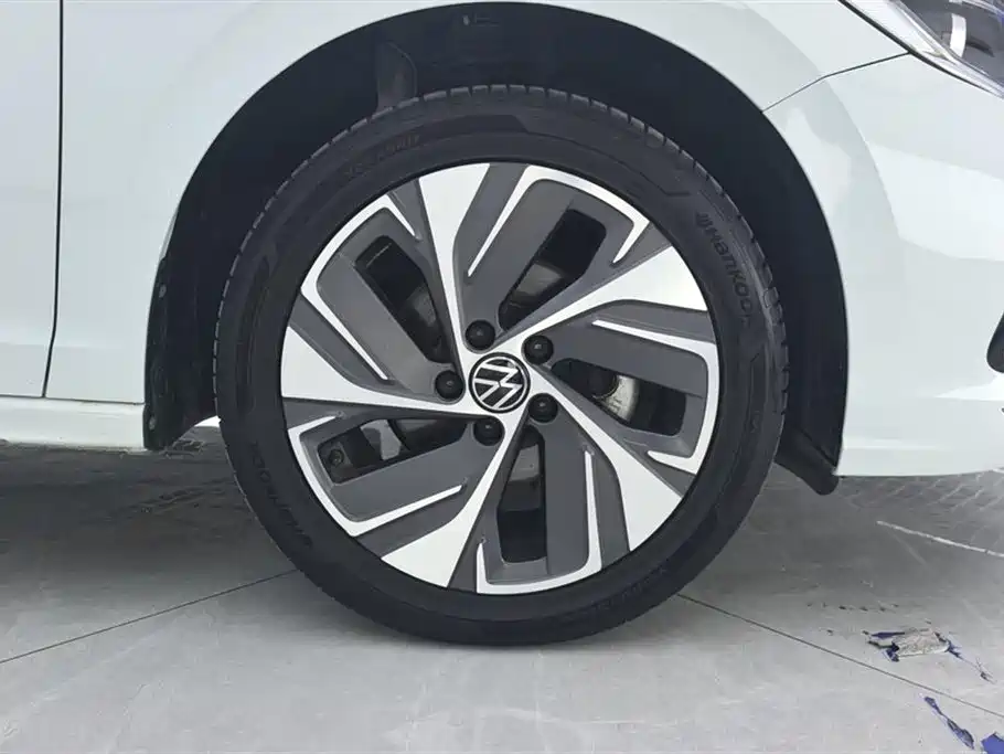 Volkswagen Bora 2023