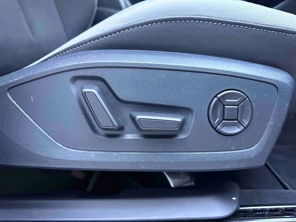 Audi Q3 2022 — фото 18