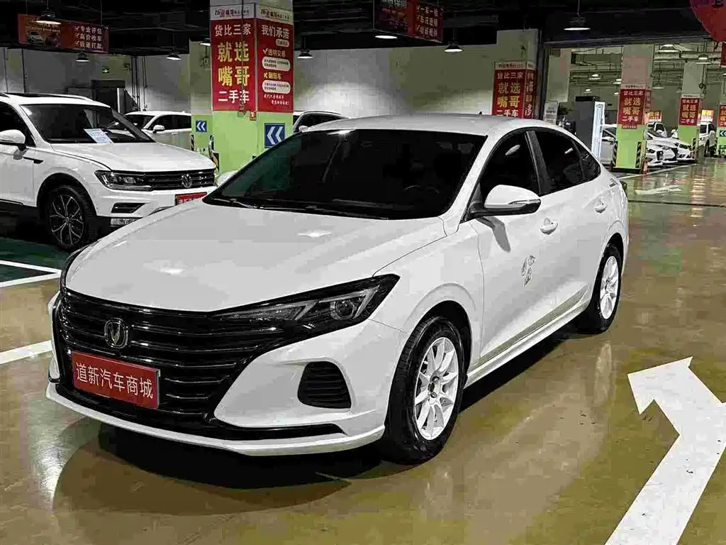 Changan Eado 2023 — фото 1