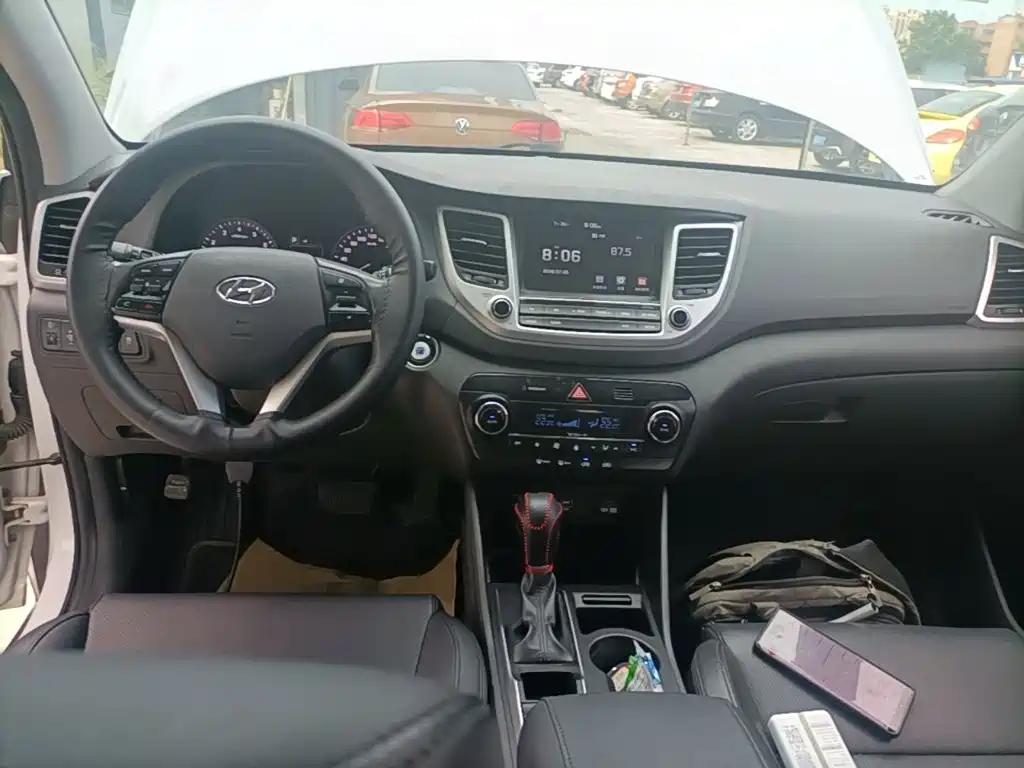 Hyundai Tucson 2016 — фото 10