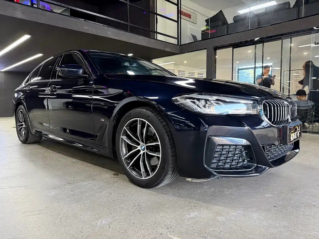 BMW 5 Series 2023