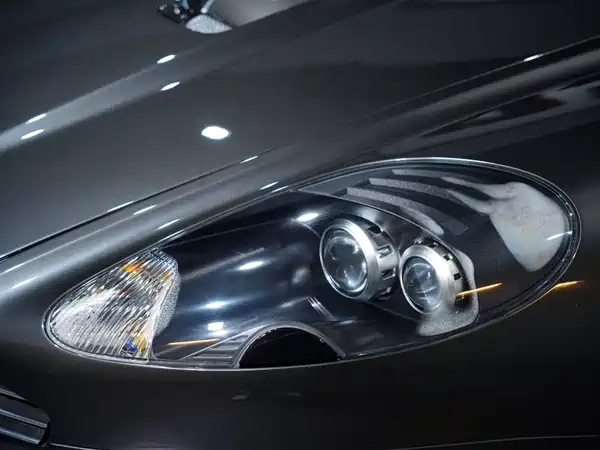 Aston Martin DBS 2010