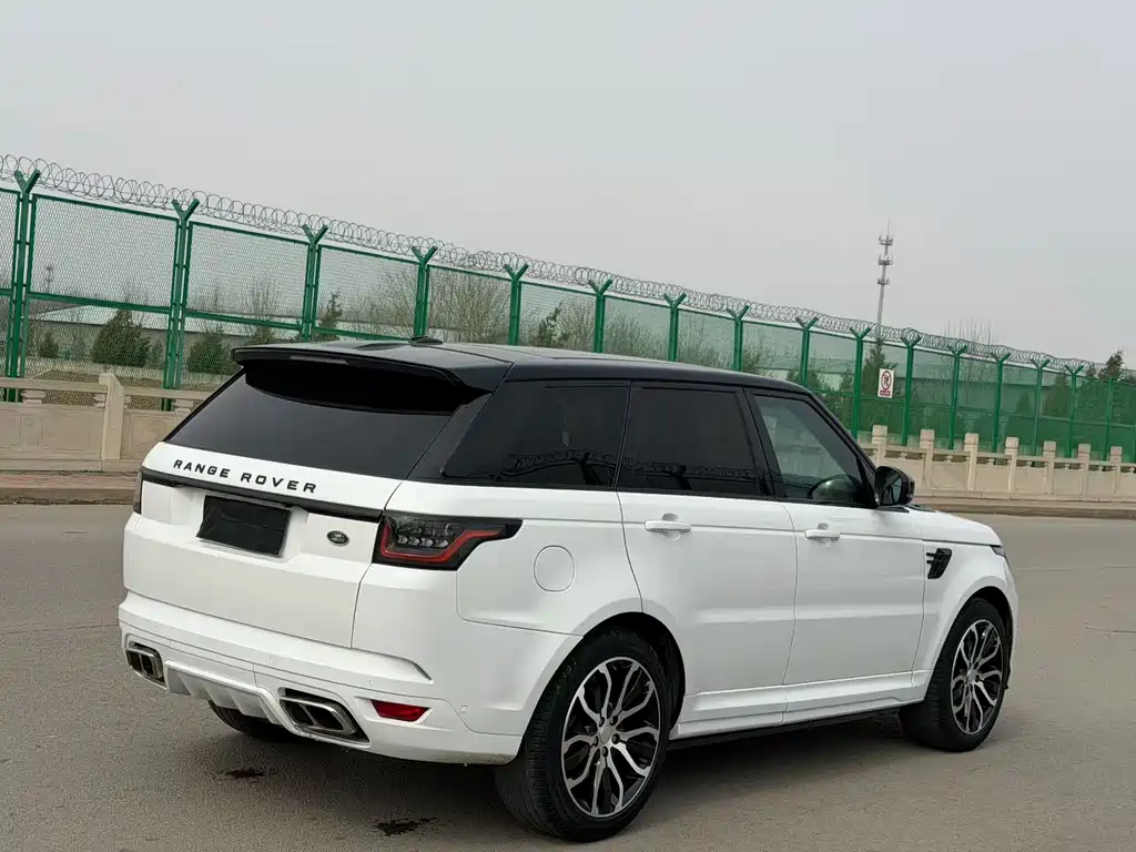 Land Rover Range Rover Sport 2015 — фото 9
