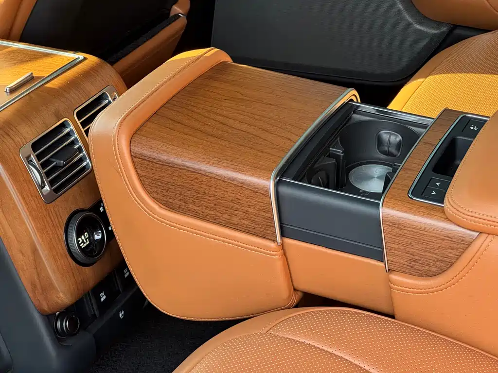 Land Rover Range Rover 2021 — фото 10