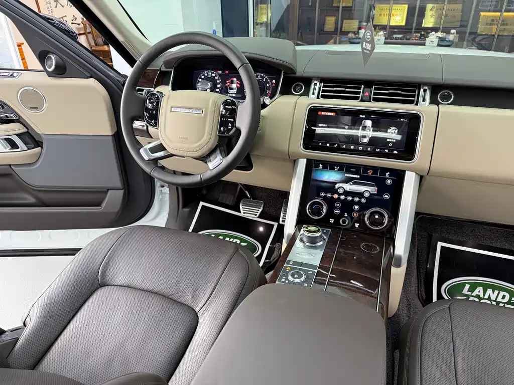 Land Rover Range Rover 2021 — фото 16
