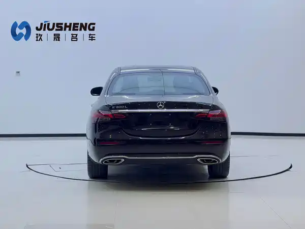Mercedes-Benz E-Class 2023
