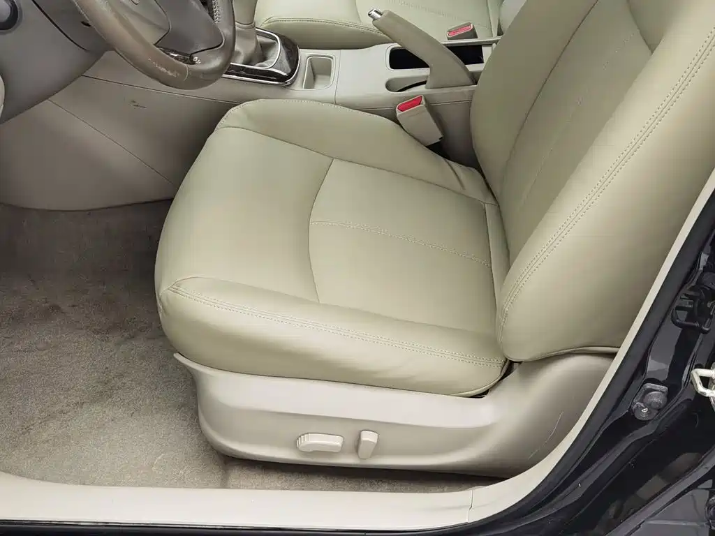 Nissan Sylphy 2013 — фото 20