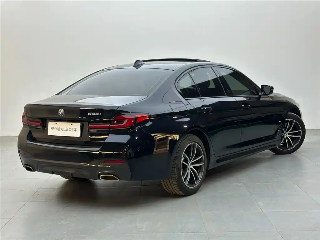 BMW 5 Series 2023