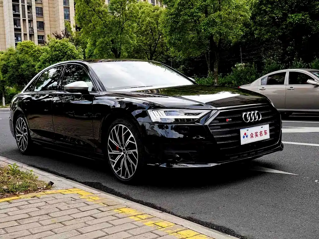 Audi S8 2021 — фото 3