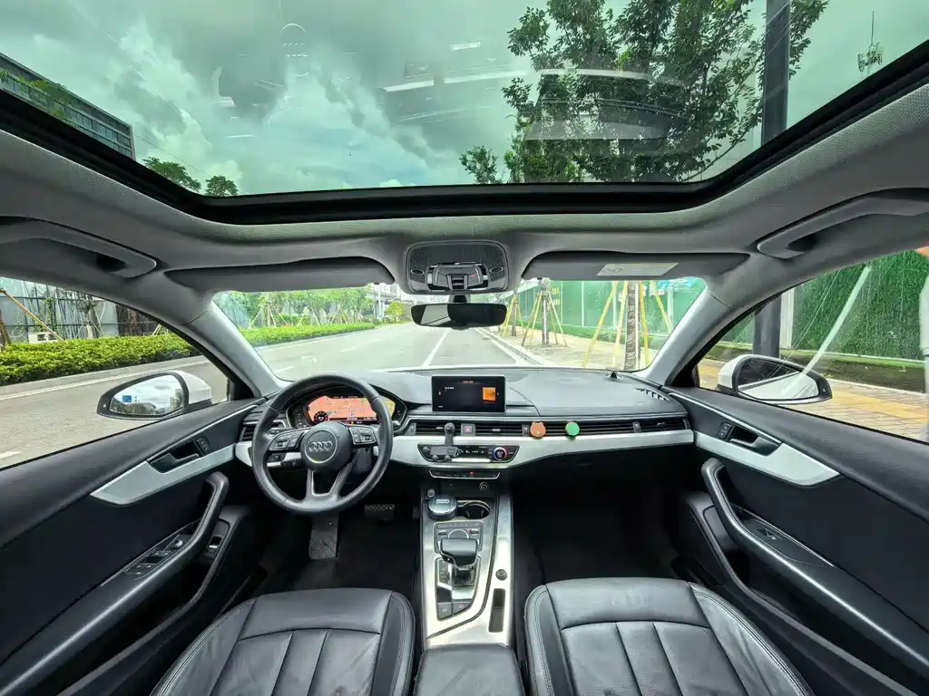 Audi A4L 2019