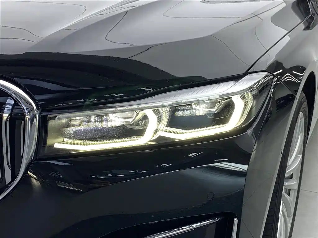 BMW 7 Series 2022 — фото 12