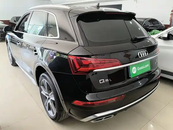 Audi Q5L 2022