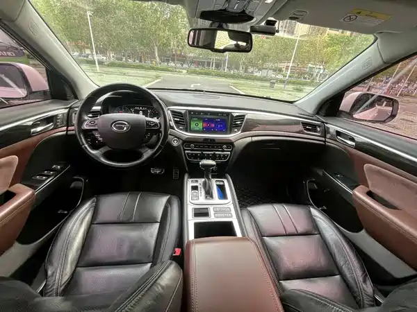 GAC Trumpchi GS8 2017
