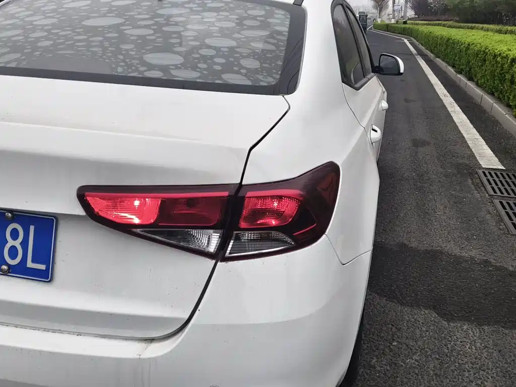 Kia Forte 2018 — фото 24