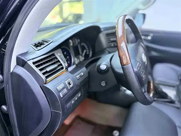 Lexus LX 2009