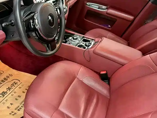 Rolls-Royce Ghost 2012