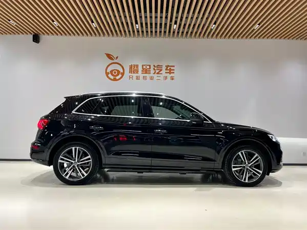 Hongqi HS5 2025