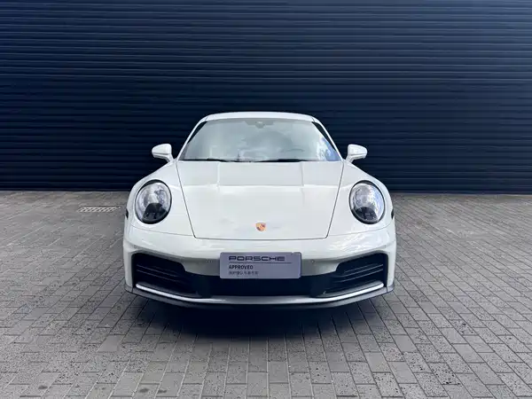 Porsche 911 2025