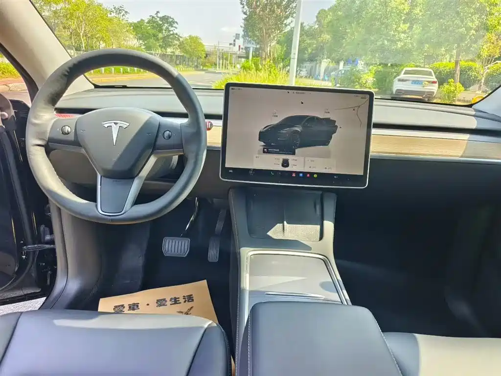 Tesla Model Y 2023 — фото 4