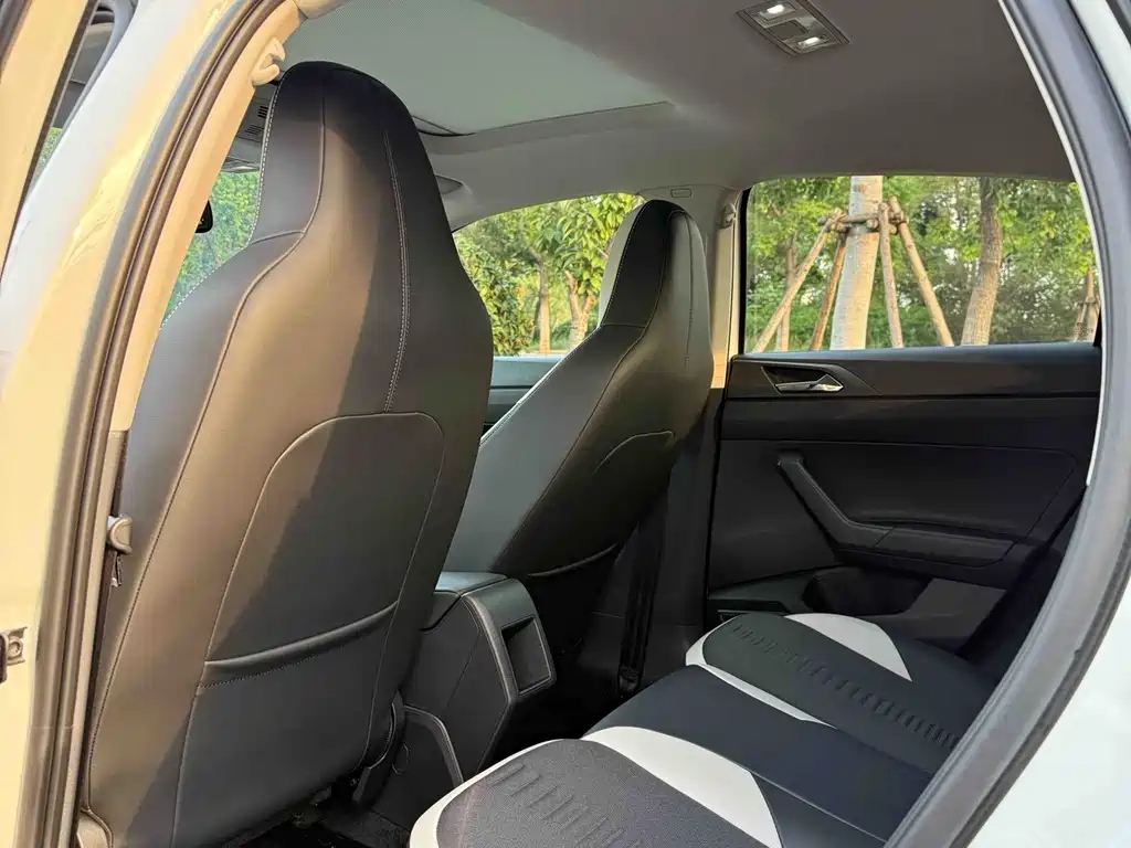 Volkswagen Polo 2021