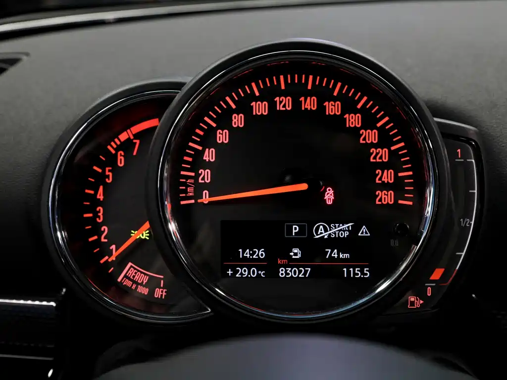 MINI Clubman 2020 — фото 12