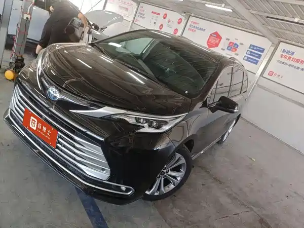 Toyota Sienna 2024