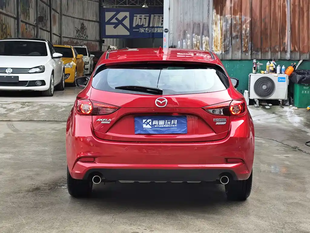 Mazda 3 Axela 2019 — фото 9