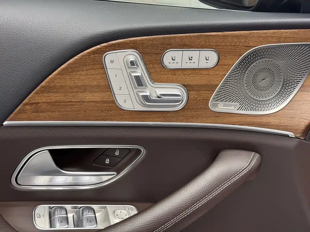 Mercedes-Benz GLS 2023 — фото 12